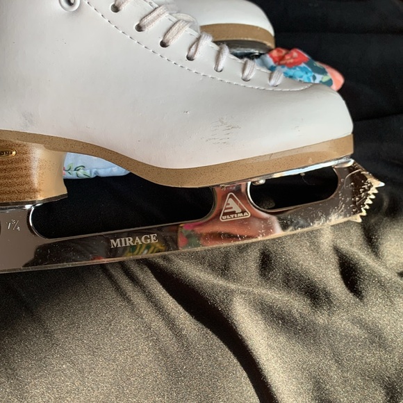 Jackson Elle figure skates 13W with mirage blades - Picture 4 of 7